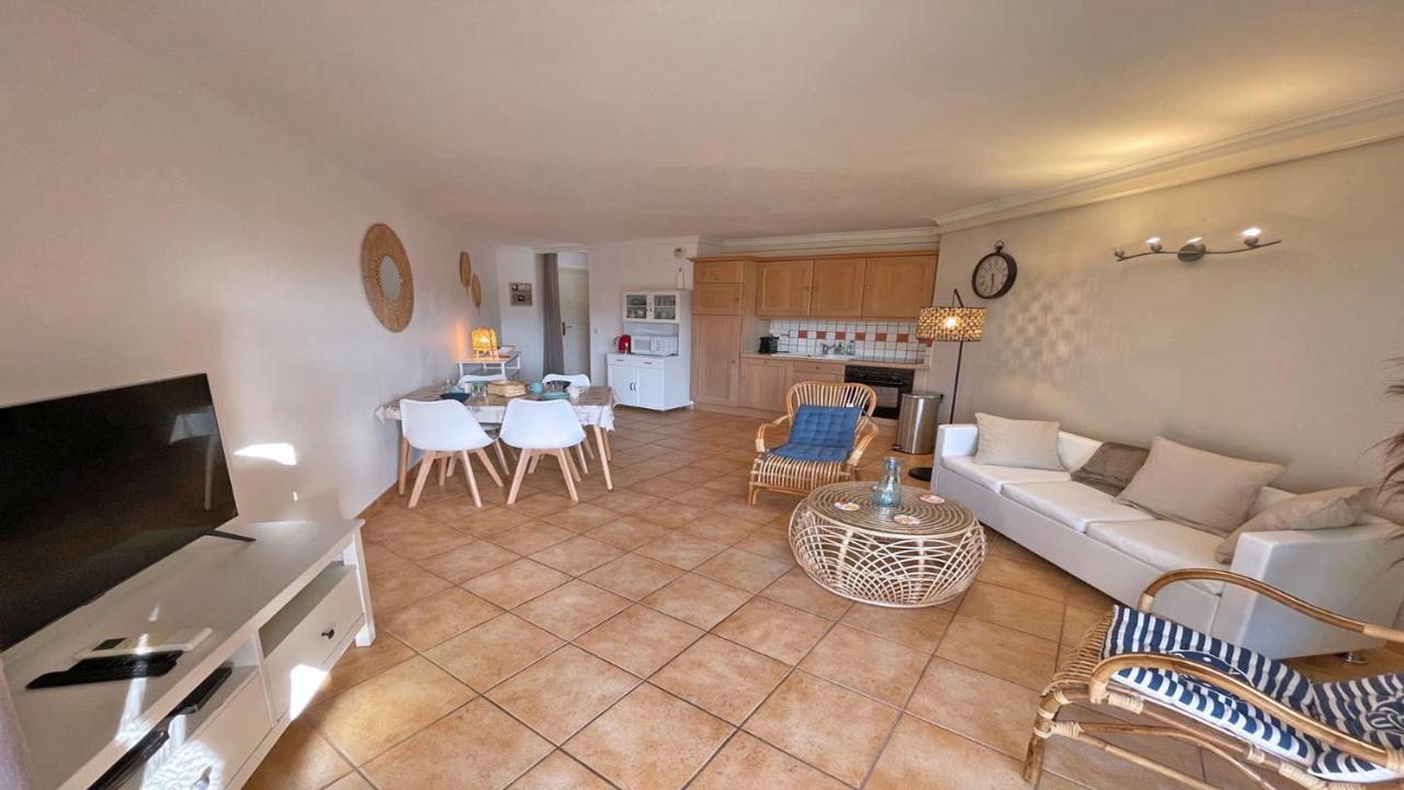 Appartement Les Pins Bleus A8 Sainte-Maxime Eksteriør bilde