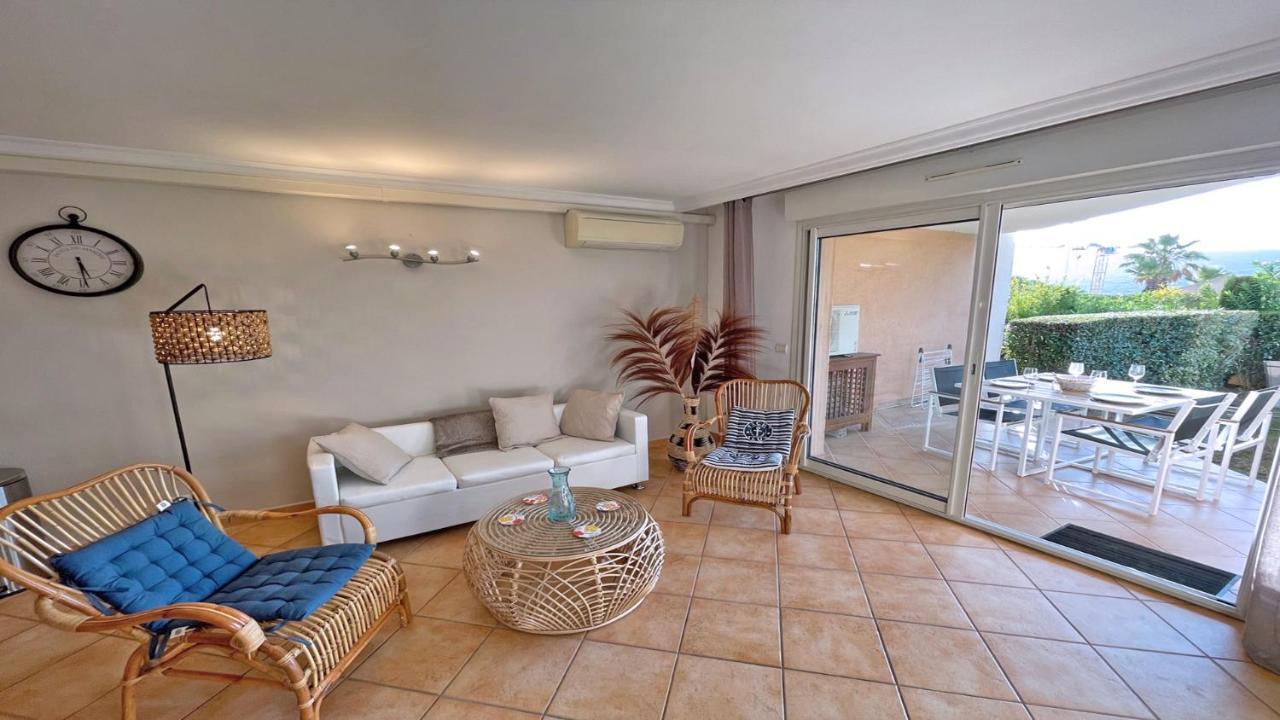 Appartement Les Pins Bleus A8 Sainte-Maxime Eksteriør bilde