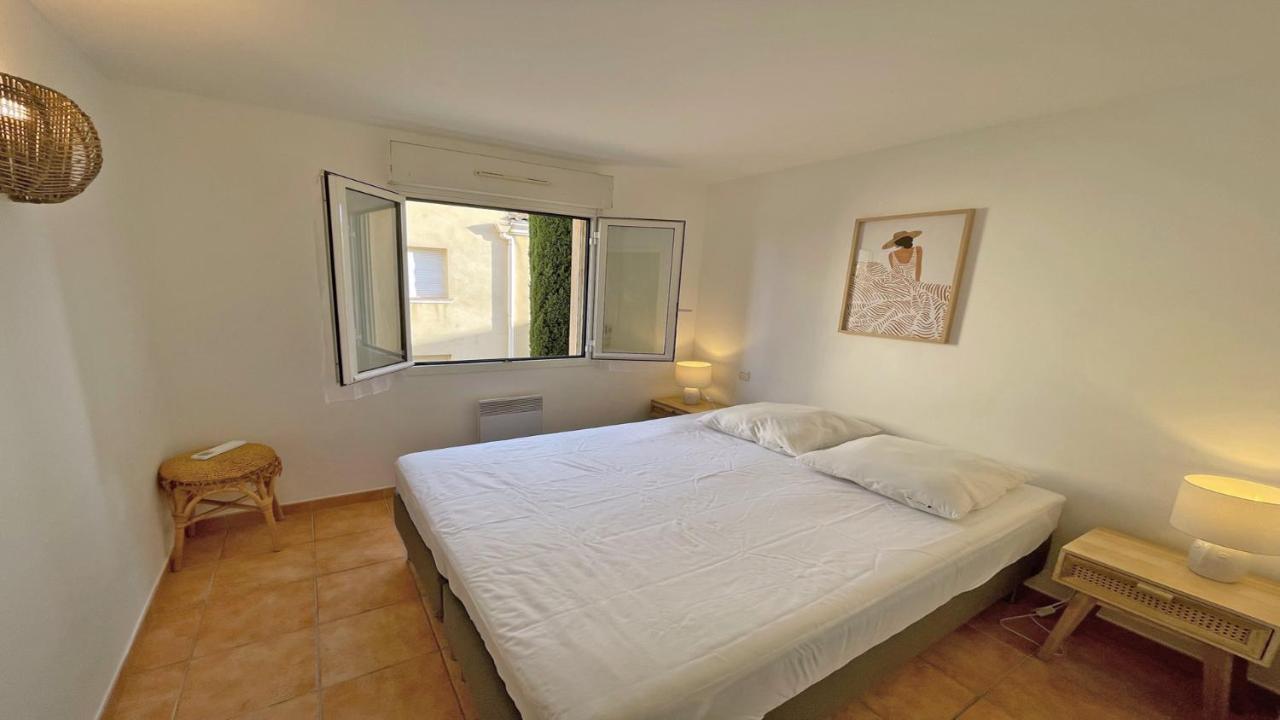 Appartement Les Pins Bleus A8 Sainte-Maxime Eksteriør bilde