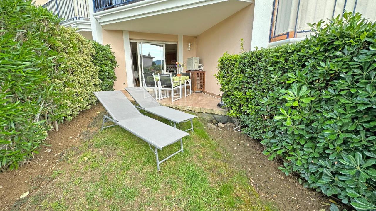 Appartement Les Pins Bleus A8 Sainte-Maxime Eksteriør bilde