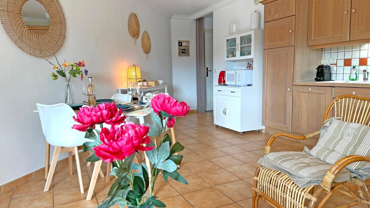Appartement Les Pins Bleus A8 Sainte-Maxime Eksteriør bilde