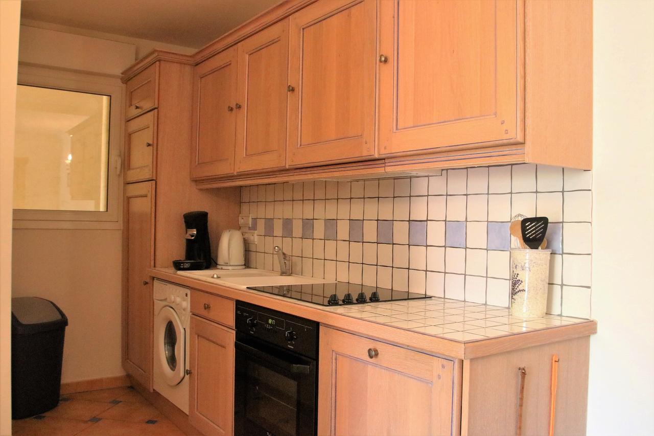 Appartement Les Pins Bleus A8 Sainte-Maxime Eksteriør bilde