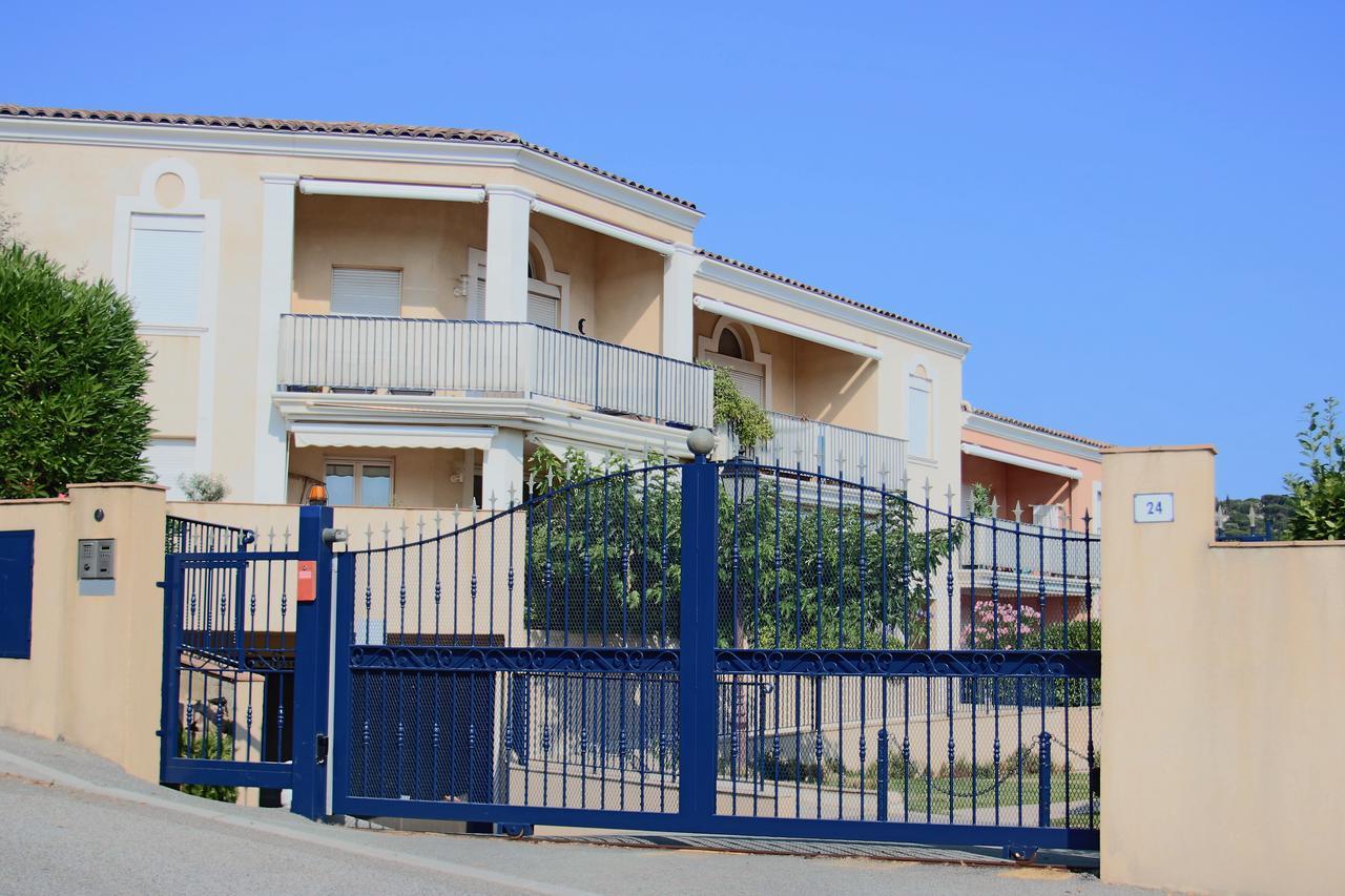 Appartement Les Pins Bleus A8 Sainte-Maxime Eksteriør bilde