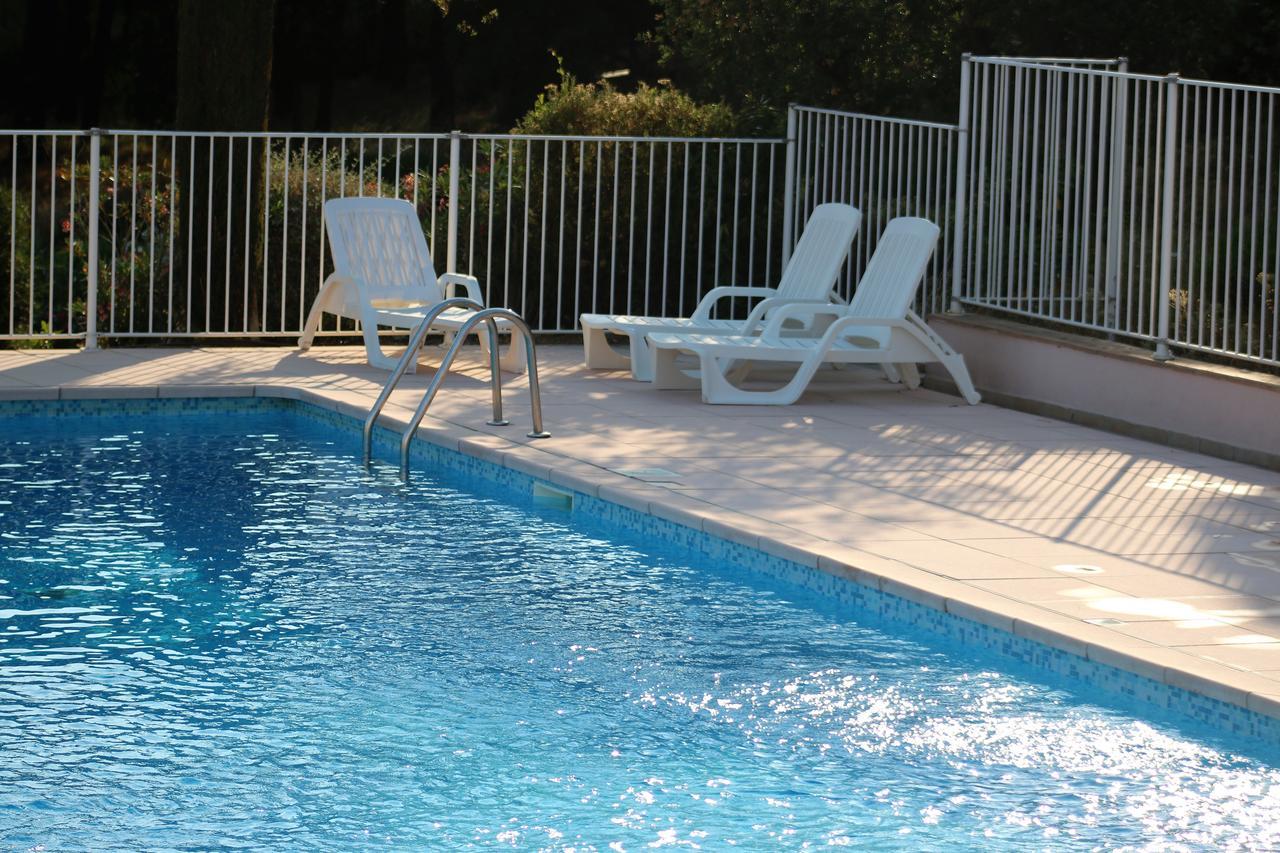 Appartement Les Pins Bleus A8 Sainte-Maxime Eksteriør bilde